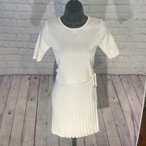 NWT  NICHOLE LYNEL MINI WHITE SKIRT SET